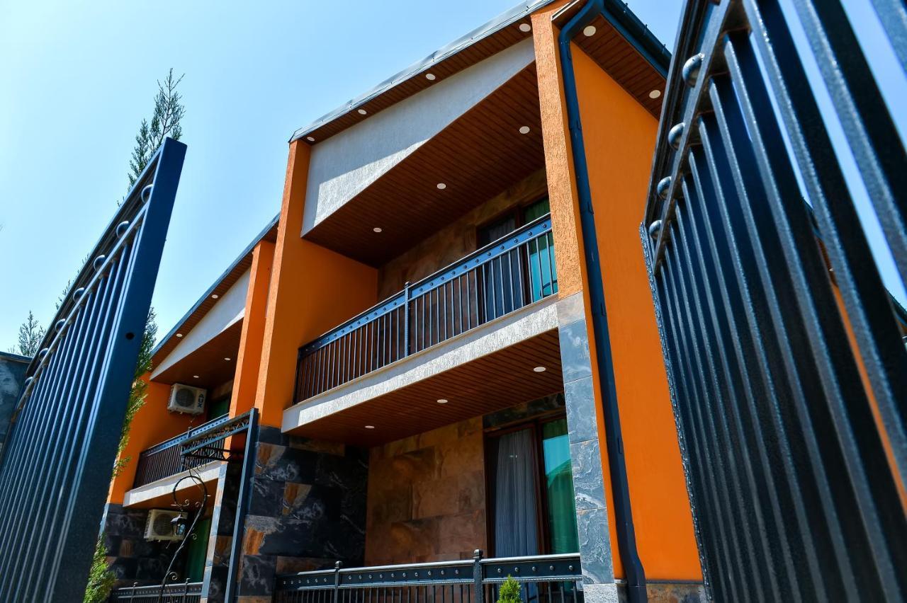 Lions Apartment อูเรคี ภายนอก รูปภาพ