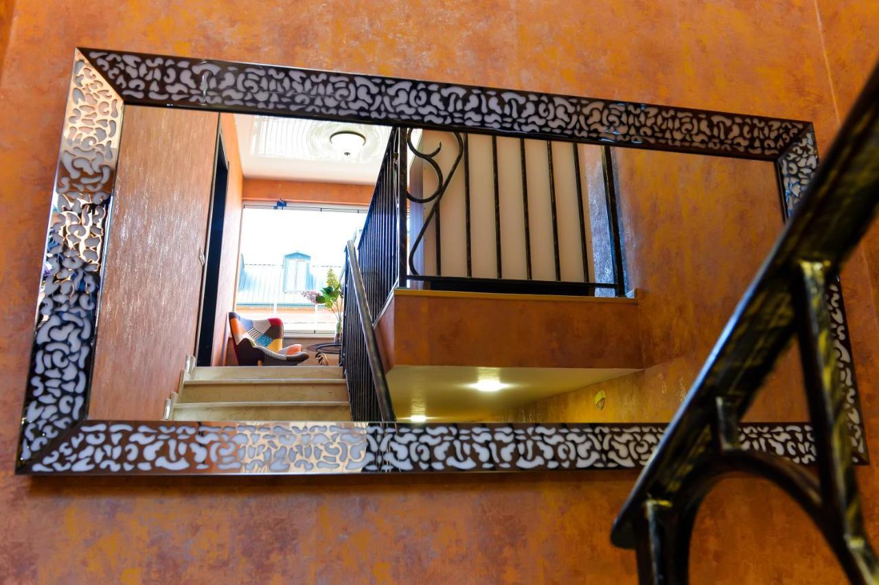 Lions Apartment อูเรคี ภายนอก รูปภาพ